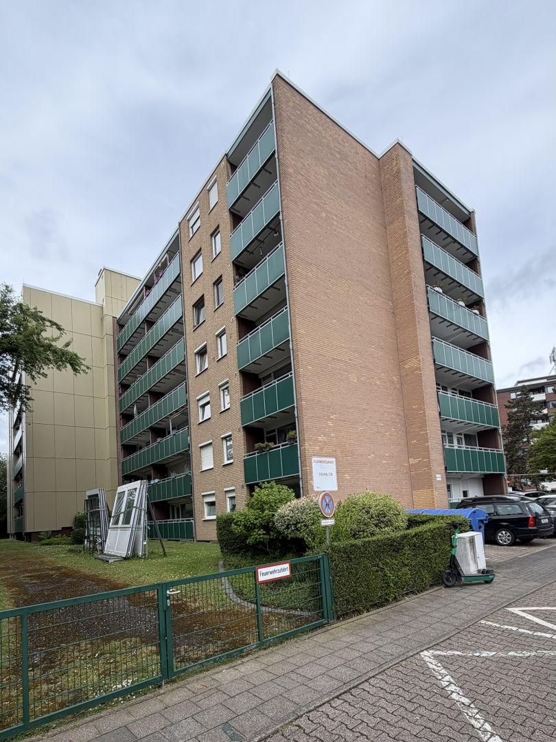 Großzügige 4-Zimmer-Eigentumswohnung mit Balkon und Stellplatz – auch als zwei Wohneinheiten nutzbar